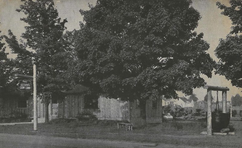 Paul Bunyan Restaurant - Vintage Postcard